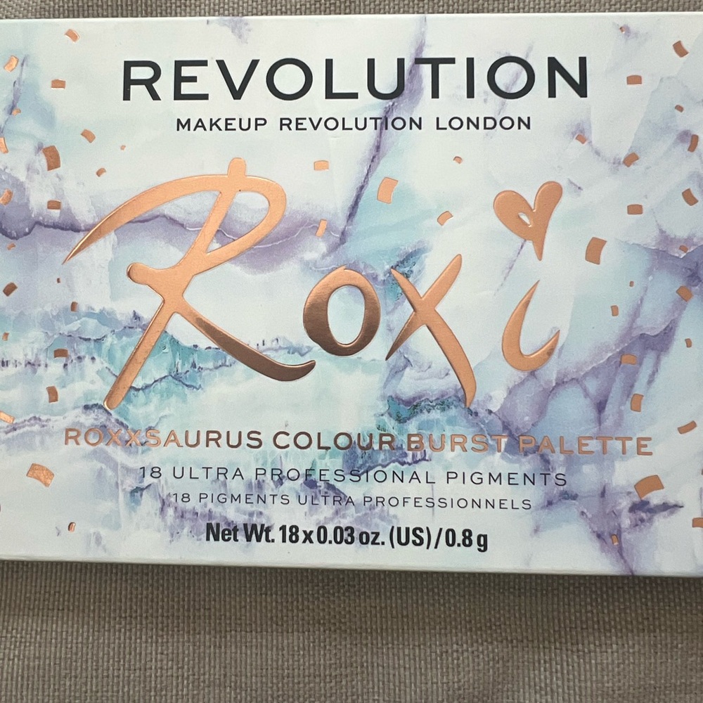 Makeup Revolution X “ROXXSAURUS” Roxi Colour Burst Palette - Picture 2 of 7